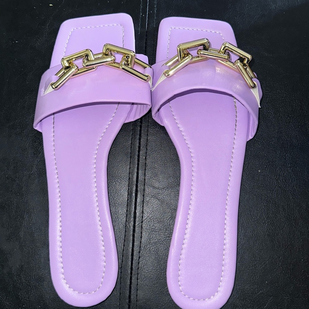 Lavender Sandal W/ Gold Chain Decal